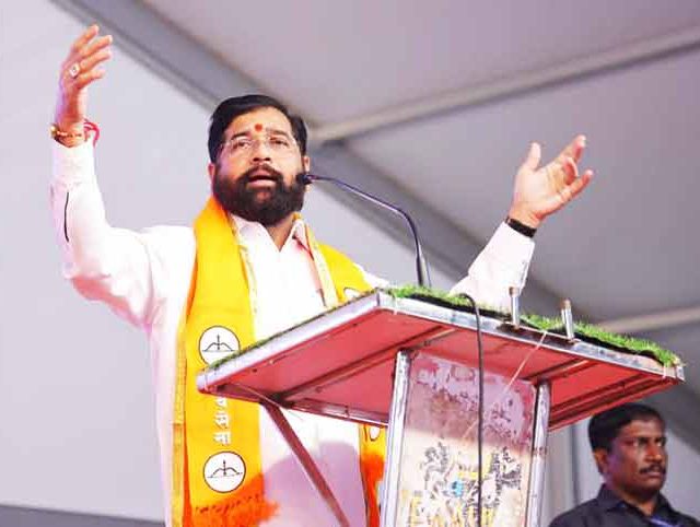 Eknath Shinde : काँग्रेसकडे 'गहाण' ठेवलेला 'धनुष्यबाण' सोडवला