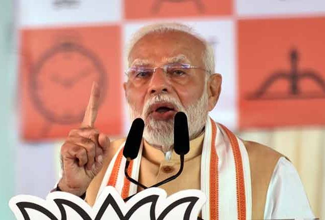 आघाडीच्या गाडीला ना चाक, ना ब्रेक! चालकाच्या सीटसाठीही तिन्ही पक्षात रस्सीखेच