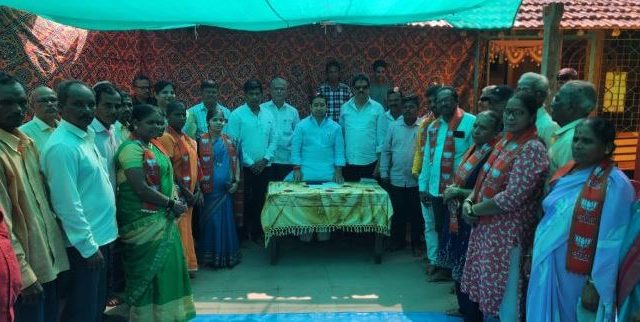 उबाठाचे पदाधिकारी व कार्यकर्त्यांचा आमदार नितेश राणे यांच्या उपस्थितीत भाजपात प्रवेश