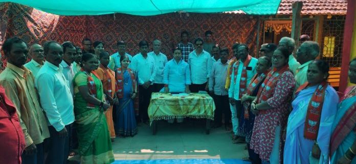 उबाठाचे पदाधिकारी व कार्यकर्त्यांचा आमदार नितेश राणे यांच्या उपस्थितीत भाजपात प्रवेश