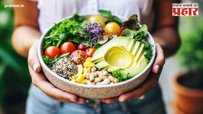 World Vegetarian Day 2024 : जागतिक शाकाहारी दिनानिमित्त शाकाहारी खाण्याचे 'हे' अगणित फायदे जाणून घ्या