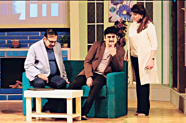 ‘अमेरिकन अल्बम’चा वर्षपूर्तीचा गोडवा…!