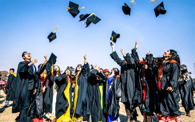 कॅनडा सरकारच्या निर्णयाने भारतासह इतर देशांतील विद्यार्थी चिंतेत