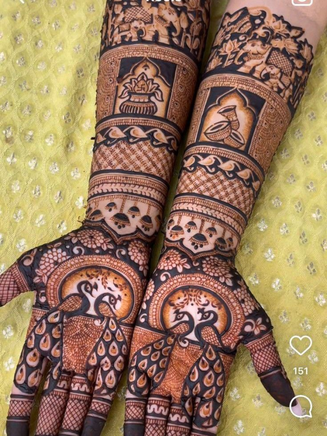 Bridal Fashion : वेडिंग दा सिझन हैं! मेहंदी फंक्शनसाठी या ९  बेस्ट ब्राइड मेहंदी नक्कीचं ट्राय करा.