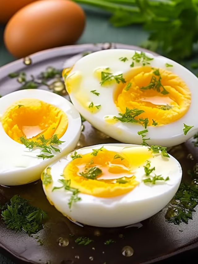 Boiled Egg : उकडलेलं अंड खाण्याची योग्य वेळ कोणती ते जाणून घ्या