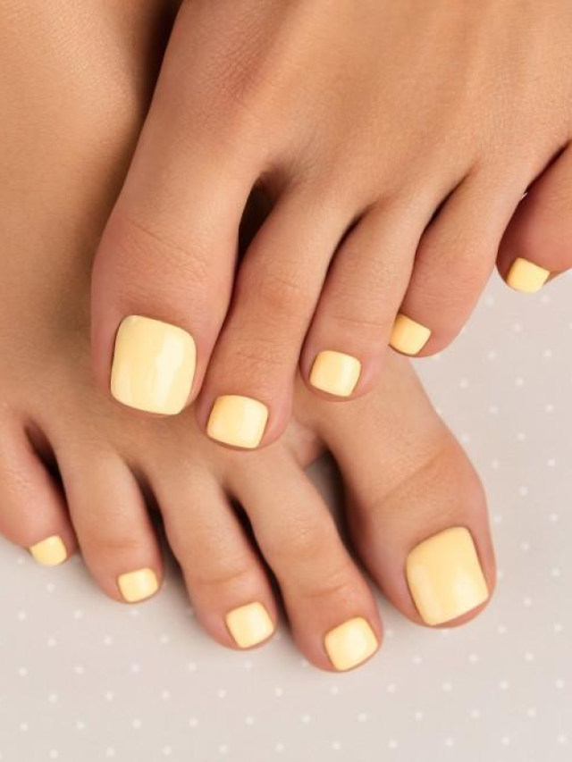 Winter Foot Care Tips : हिवाळ्यात पायांची घ्या अशी काळजी