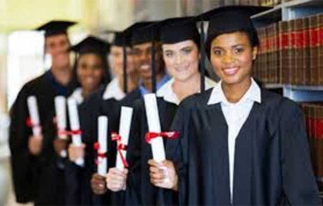 LAW Students: कायद्याचे शिक्षण घेणाऱ्या विद्यार्थ्यांसाठी ‘विधी विधान इंटर्नशिप’