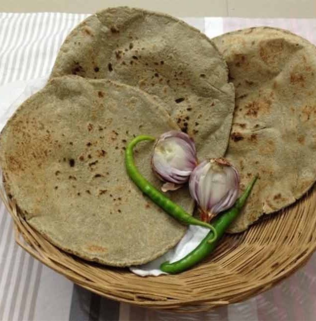 Millet Bread : दरवाढीचा दणका; चपाती पेक्षा बाजरीची भाकरी महाग!