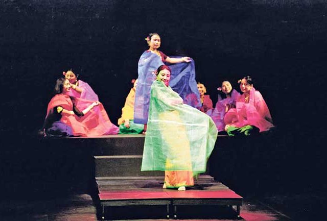 तुम्हाला नेटकचं नाटक आठवतंय ?