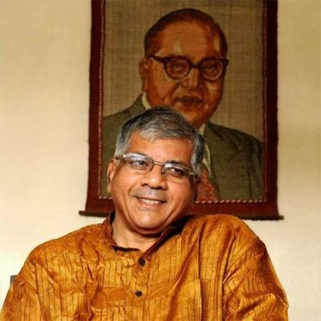 Prakash Ambedkar : प्रकाश आंबेडकरांवर अँजिओग्राफी अन् अँजिओप्लास्टी; मतदारांना दिला ‘हा’ संदेश