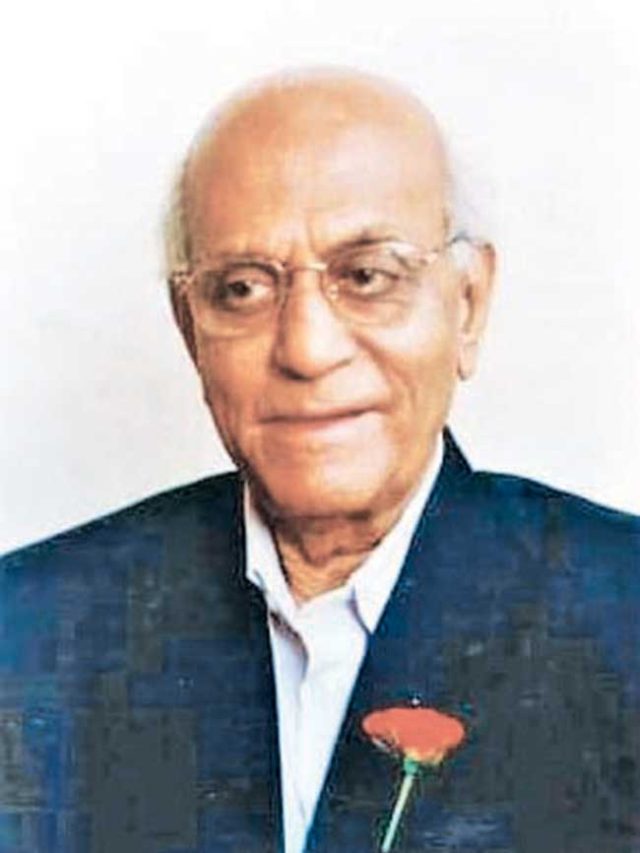 'जागतिक रंगकर्मी दिवस'...!