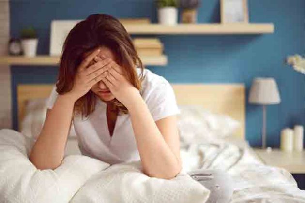 Health: हवामानातील अचानक बदलामुळे आजारी पडलाय? करा हे उपाय