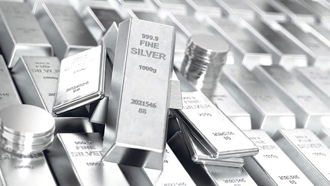 Silver Rate: सलग दुसऱ्यांदा चांदीचे भाव गगनाला ! एका आठवड्यात २१००० हजारांनी चांदीत दरवाढ