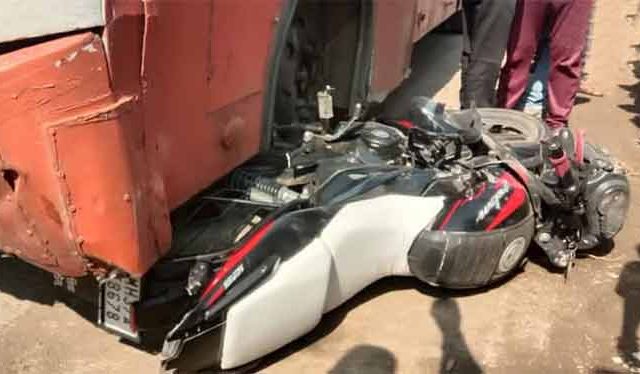 Washim Accident : भीषण अपघात! भरधाव एसटी बसची दुचाकीला धडक; दोघांचा मृत्यू
