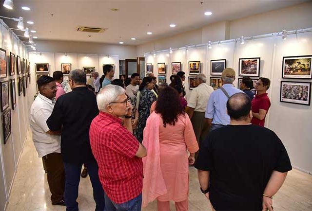 'फोटो सर्कल सोसायटी'च्या छायाचित्र प्रदर्शनाला ठाणेकरांचा उत्स्फूर्त प्रतिसाद