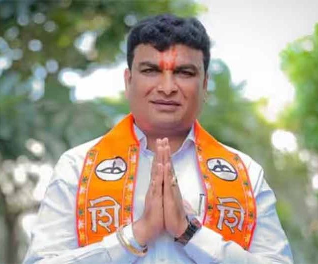 Vilas Bhumre : महायुतीचे उमेदवार गॅलरीतून पडले, हातपाय फॅक्चर झाले! प्रचार थंडावले!