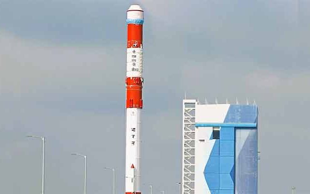 ISRO : भारत स्वदेशी रॉकेटच्या माध्यमातून करणार जैविक प्रयोग!