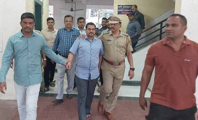 मराठी कुटुंबाला मारहाण प्रकरणातील परप्रांतीय अखिलेश शुक्ला पोलिसांच्या ताब्यात