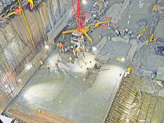 Mumbai Bullet Train : मुंबई बुलेट ट्रेन कामात वेग! स्टेशनचा पहिला भूमिगत बेस स्लॅब पूर्ण