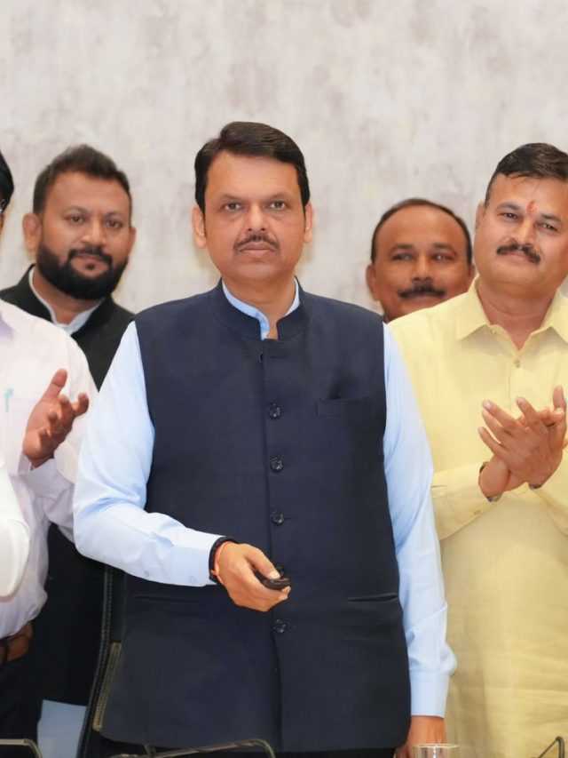 Devendra Fadanvis : महाराष्ट्र गोसेवा आयोगाच्या नवीन संकेतस्थळाचे मुख्यमंत्र्यांच्या हस्ते अनावरण