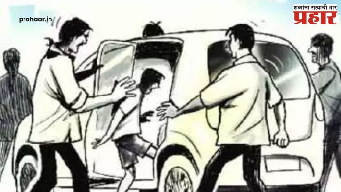 Solapur Kidnapping News : सोलापुरात ७ लाखांच्या खंडणीसाठी अपहरण