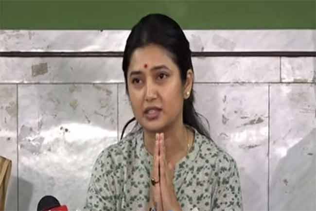 Prajakta Mali : फिल्म इंडस्ट्रीतील महिलांबाबत ‘असे’ वक्तव्य शोभत नाही; अभिनेत्री प्राजक्ता माळीकडून जाहीर माफीची मागणी