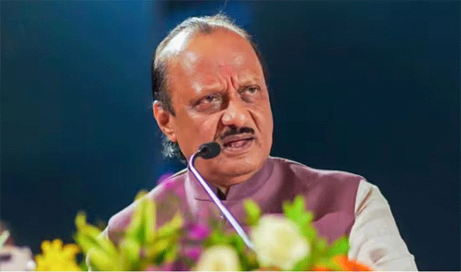Ajit Pawar : वाहतुकीची समस्या, रस्त्यांच्या कामावर लक्ष केंद्रीत करा –  अजित पवार