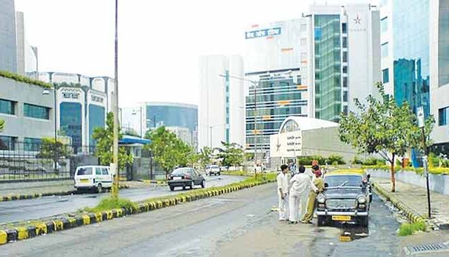 BKC Signal Free : बीकेसी कनेक्टिव्हिटीसाठी सिग्नल-फ्री रस्ता सुरू; पुर्व द्रुतगती मार्गाहून बीकेसीला जाणे आता अधिक जलद, सोयीचे, सिग्नल-फ्री