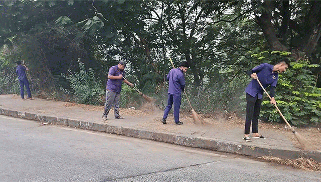 Deep Cleaning Campaign : नव्या वर्षाच्या स्वागतासाठी सायन - पनवेल महामार्गासह शहरातील मुख्य रस्त्यांवर डीप क्लीनिंग मोहीम सुरु