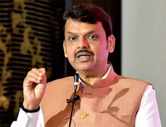 पडीक जमिनी मूळ खातेदारांना परत केल्या जाणार
