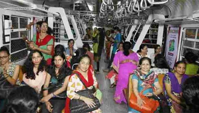 रेल्वेच्या ‘तेजस्विनी’मुळे महिला प्रवाशांना सुरक्षेचे कवच