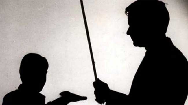 जखम शस्त्रांची, जखम शब्दांची…