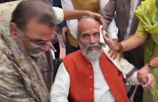 Rahul Gandhi : राहुल गांधींच्या धक्क्याने २ खासदार जखमी