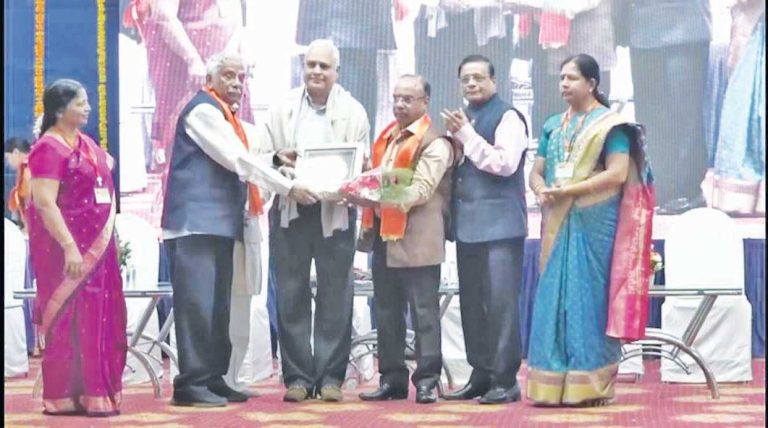श्रीराम कुलकर्णी : टेक्नोकेम एजन्सीज प्रा. लि.
