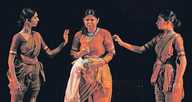 वणव्यातली होरपळ आणि शांततेची धग...!