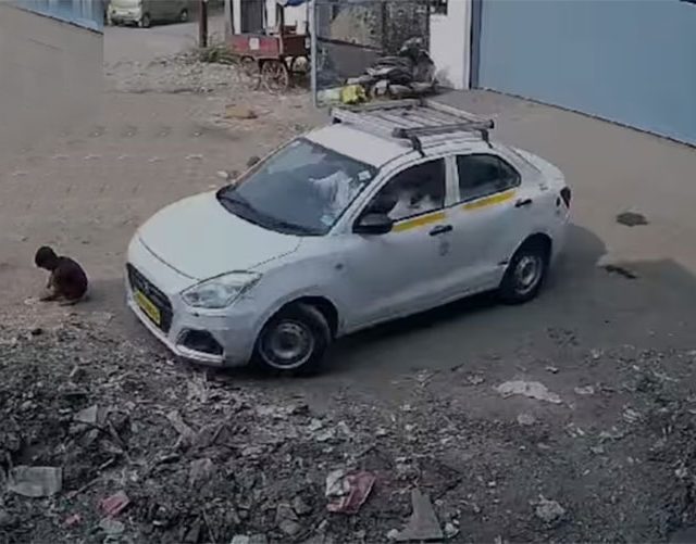 virar Accident : चिमुकल्याच्या अंगावरुन गाडी गेली अन् थोडक्यात वाचला जीव!