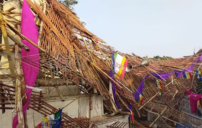 Baghpat Stage Collapse : उत्तरप्रदेशात निर्वाण महोत्सवातील ६५ फूट उंच स्टेज कोसळले!