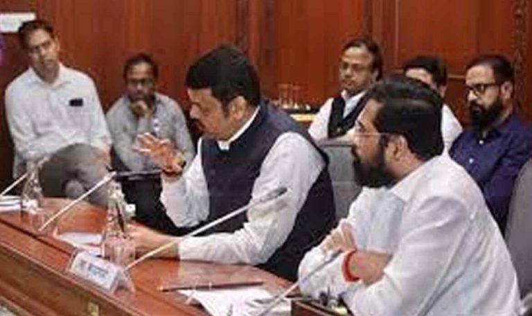Devendra Fadnavis : रुग्ण केंद्रित आरोग्य व्यवस्था निर्माण करण्यावर भर द्या – मुख्यमंत्री देवेंद्र फडणवीस