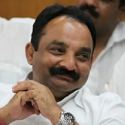 नैसर्गिक आपत्तीग्रस्त ५.३० लाख शेतकऱ्यांच्या बँक खात्यात ५३५ कोटी रुपयांची पीक नुकसान भरपाई जमा – मदत व पुनर्वसन मंत्री मकरंद जाधव-पाटील
