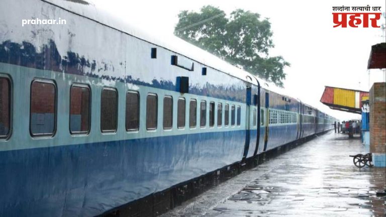 मुंबईतील प्रमुख रेल्वे स्थानकांतून सुटणाऱ्या मेल-एक्सप्रेस वेळापत्रकासाठी क्यूआर कोड प्रणाली