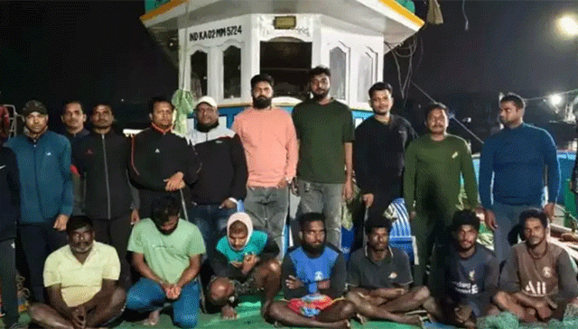 Ratnagiri Sea : रत्नागिरीच्या समुद्रात घडली थरारक घटना!