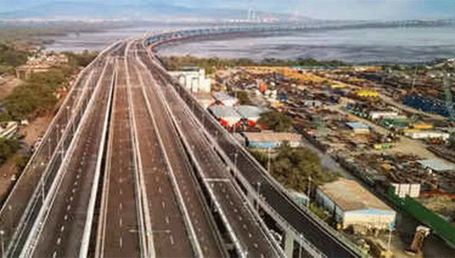 अटल सेतुसह अन्य टोल नाक्यावर इलेक्ट्रिक वाहनांना टोलमाफी: प्रताप सरनाईक यांची माहिती