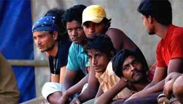 २५० बांगलादेशींना पोलिसांनी दाखवला घरचा रस्ता
