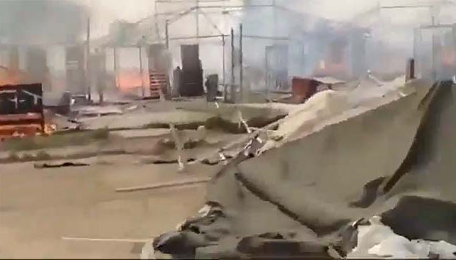 Fire : प्रयागराजमध्ये चाललंय तरी काय? आधी आग, मग चेंगराचेंगरी आता पुन्हा आग!
