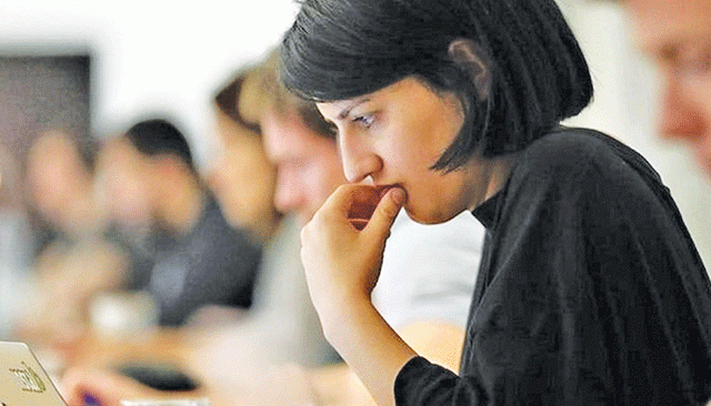 नव्या वर्षात निर्लेप आनंद लुटू या...!