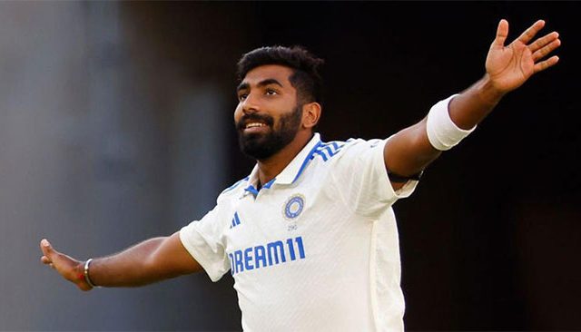 Jasprit Bumrah : बुमराहने कोरलं 'आयसीसी क्रिकेटर ऑफ द इयर' पुरस्कारावर नाव
