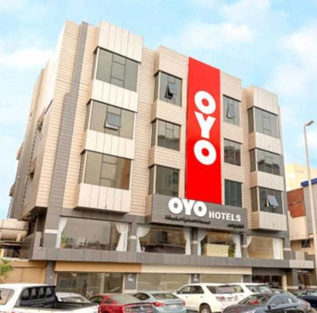 OYO Check-In Policy : अविवाहित जोडप्यांना आता OYOमध्ये नो एन्ट्री! सुरु केली 'ही' नवी पॉलिसी