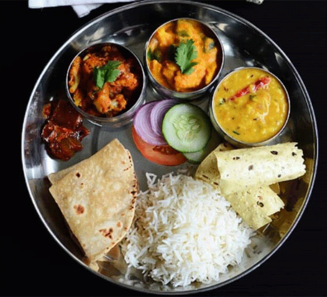 Poli Bhaji Rate : वडापाव नंतर महागली पोळी भाजी!