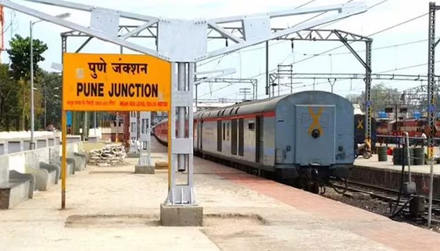 पुणे रेल्वे स्थानकाला थोरले बाजीराव पेशवे यांचे नाव द्यावे