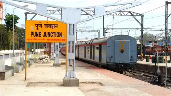 पुणे रेल्वे स्थानकाला थोरले बाजीराव पेशवे यांचे नाव द्यावे
